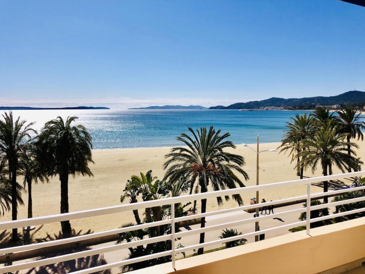 Appartement T3 Lumineux Traversant Totalement Neuf En Face De La Plage Front De Mer Vue Sur Les Iles Vue Mer Panoramique Assuree Residence De La Plage Centre Ville Du Lavandou 3Eme Etage Avec Ascenseur Appartement T3 르 라방두 외부 사진
