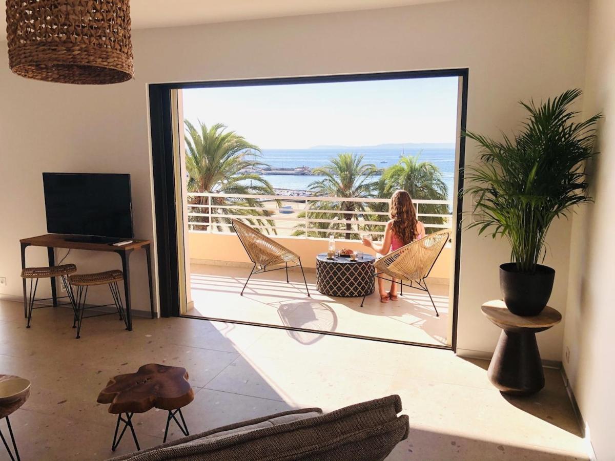 Appartement T3 Lumineux Traversant Totalement Neuf En Face De La Plage Front De Mer Vue Sur Les Iles Vue Mer Panoramique Assuree Residence De La Plage Centre Ville Du Lavandou 3Eme Etage Avec Ascenseur Appartement T3 르 라방두 외부 사진